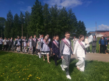 поздравление от Главы округа А.М. Егикяна с Последним звонком - фото - 5